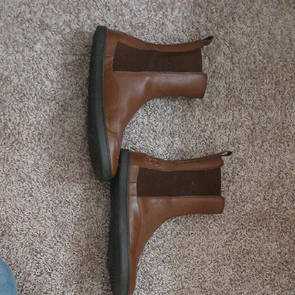 SHAPEN Leather Brown chelsea Boots for Women - Picture 3 of 6